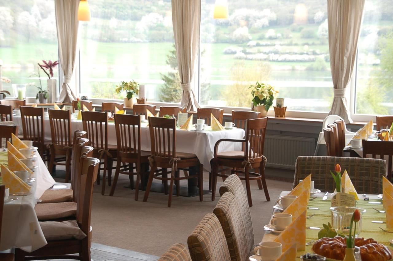 Hotel-Ferienwohnungen Cafe Maarblick 샬켄메렌 외부 사진