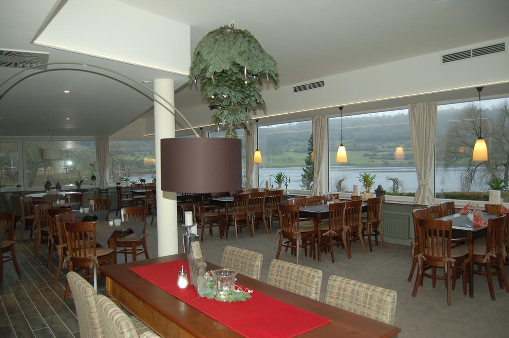 Hotel-Ferienwohnungen Cafe Maarblick 샬켄메렌 외부 사진