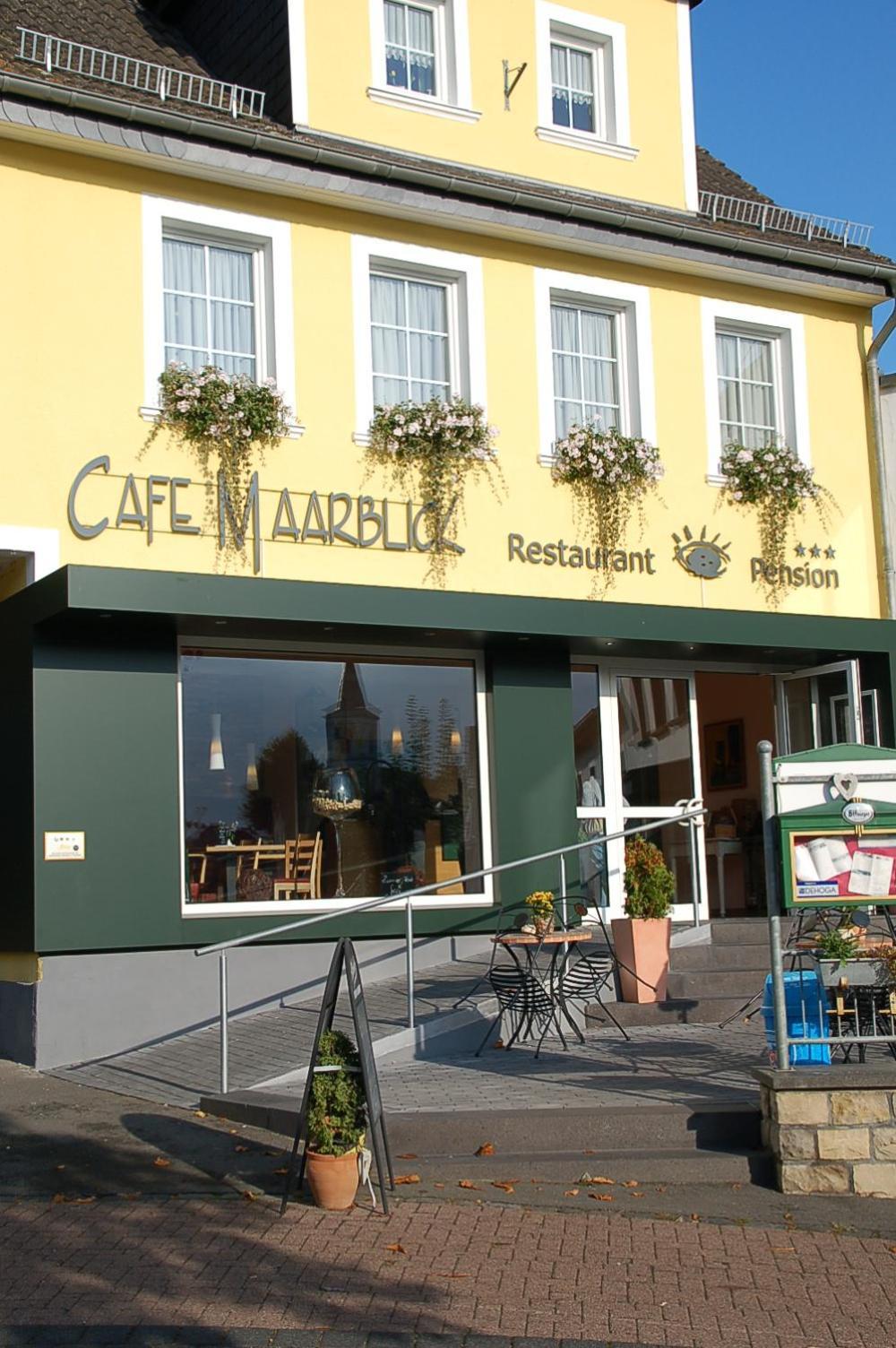 Hotel-Ferienwohnungen Cafe Maarblick 샬켄메렌 외부 사진